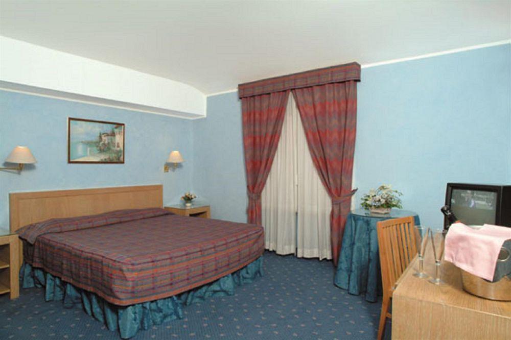 Hotel Principe Modena Esterno foto